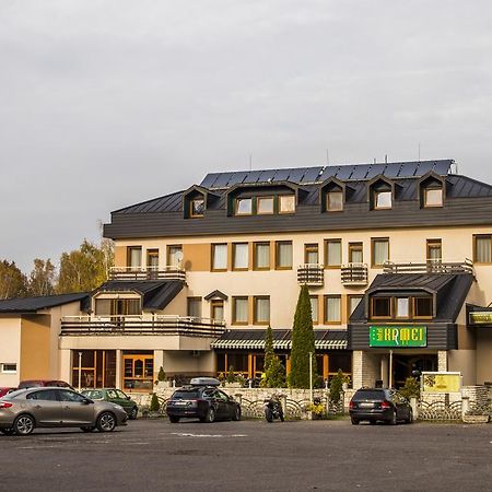 Hotel Kamei Snina Ngoại thất bức ảnh